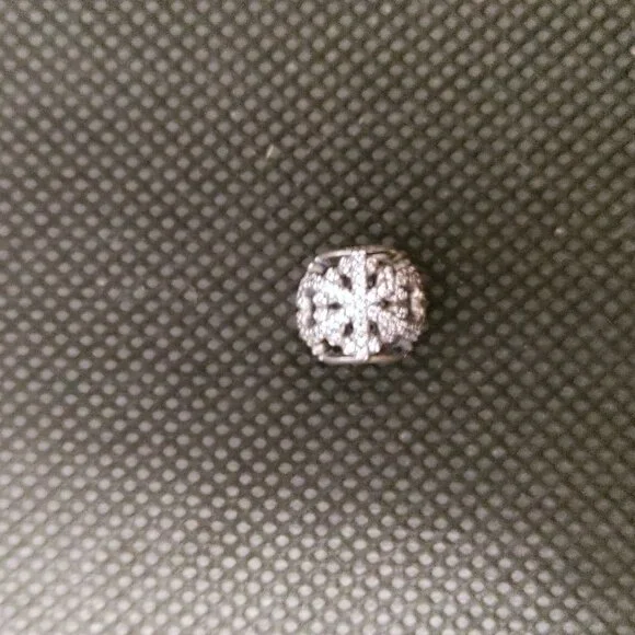 Pandora Snowflake charm - Black Friday 2013 - Picture 2 of 3